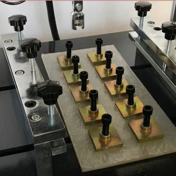 1705893832348850.png 8砂漿強(qiáng)度拉拔試驗(yàn)機(jī) 電子粘接強(qiáng)度拉拔力檢測儀1.png