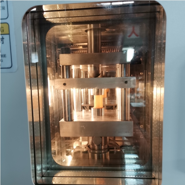 2高溫壓縮蠕變試驗機(jī)3.png